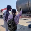 کیتھی ایک ٹیم کی قیادت کرتے ہوئے سعودی عرب میں مارکیٹ کے دورے کے لیے ٹرک-ماؤن...